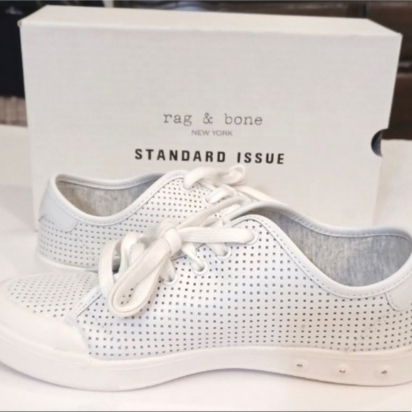 rag & bone Shoes - NIB! Rag & Bone Standard Issue Lace Up Sneakers in White.